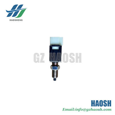 La luz del freno del interruptor 8-94362524 894362524 para ISUZU 4HF1 NPR de reemplazo
