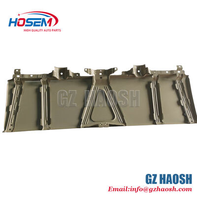 Perisai bagian dalam dinding depan yang kokoh dengan pas yang sangat baik untuk truk Isuzu 700P 4HK1