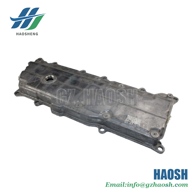 실린더 헤드 커버 700P 4HK1 8-97331361-1 8-97331361-0 8973313610 8973313611