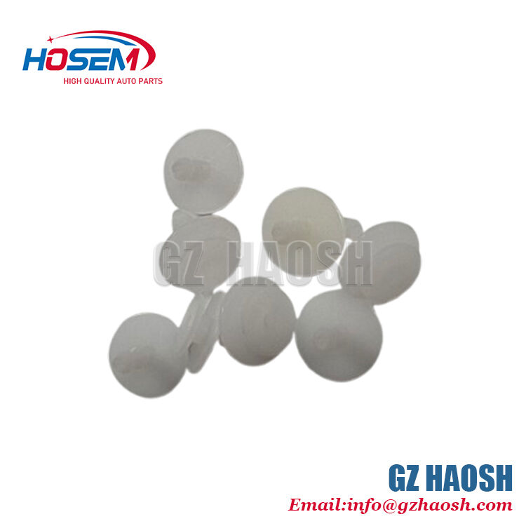 Isuzu Truck Parçaları 1-09983161-0 NKR77 600P için uygun plastik klip ızgara köşesi trim